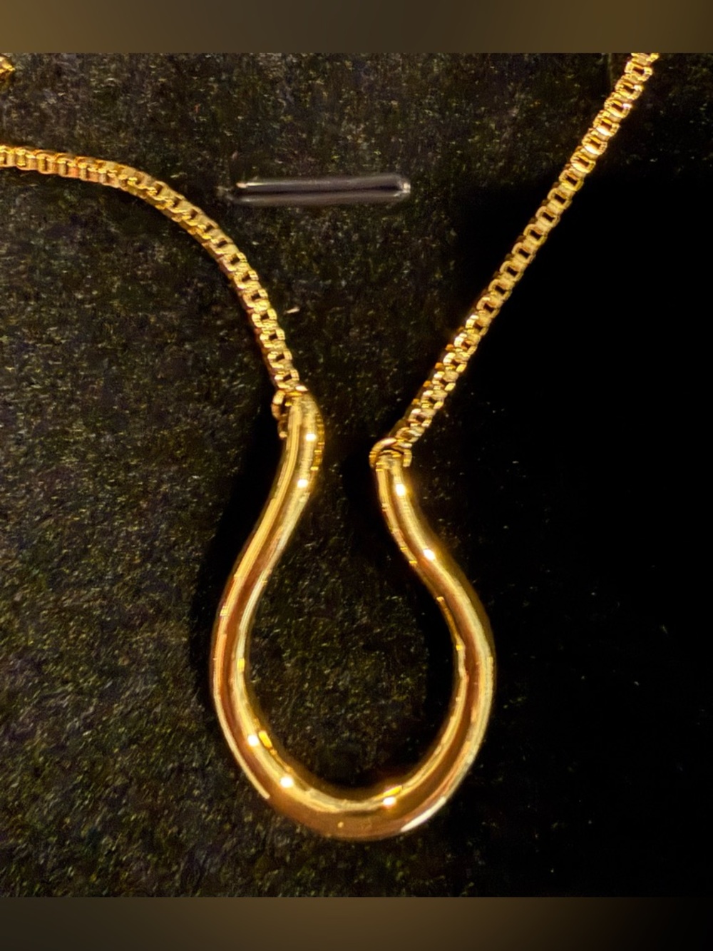 J8. Loop Necklace - 18” Gold Plated over Stainless Steel - Link Chain
